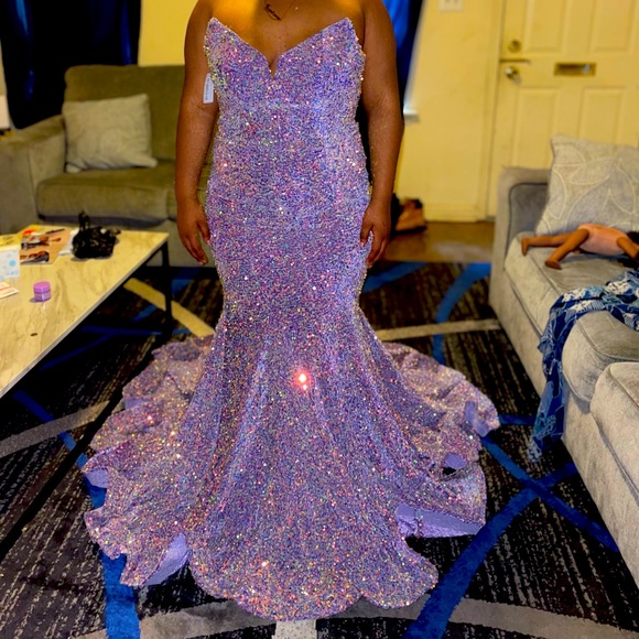 selling prom dress  wore once size 14